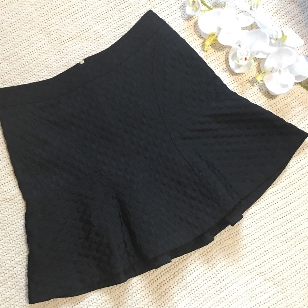 🆑 WORTHINGTON Black Skater skirt/ Size 6